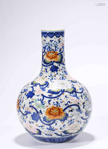 Famille Rose Flower Pattern Porcelain Vase