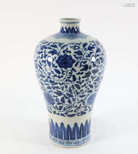 Blue and White Flower Pattern Porcelain  Vase