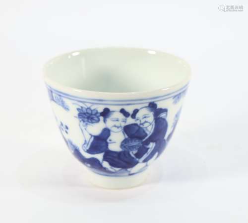 Blue and White Drawing Character Pattern Porcelain Cup