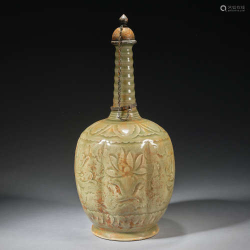 Yaozhou Kiln Flower Pattern Porcelain Vase