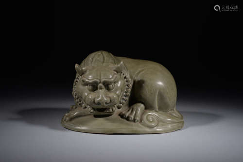 Longquan Ware Beast Porcelain Ornament