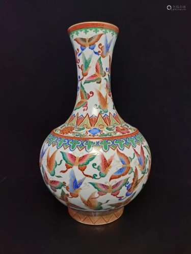 Enamel Drawing Flower and Butterfly Pattern Porcelain Vase