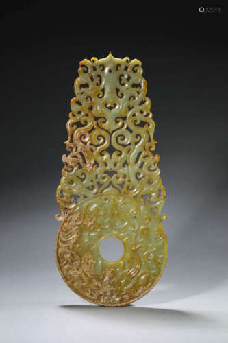 A JADE CHILONG PATTERN BI DISC WITH AN OUTER EDGE