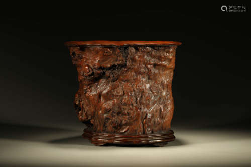 A CARVED BAMBOO BRUSH POT