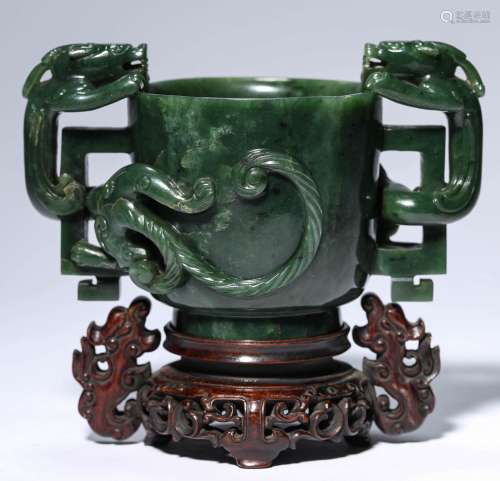A JASPER CARVED CHILONG EARS CUP