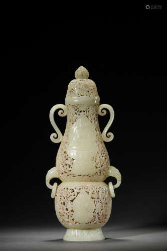 Carved Jade Gourd-shaped Vase