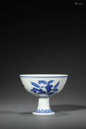 A Porcelain goblet