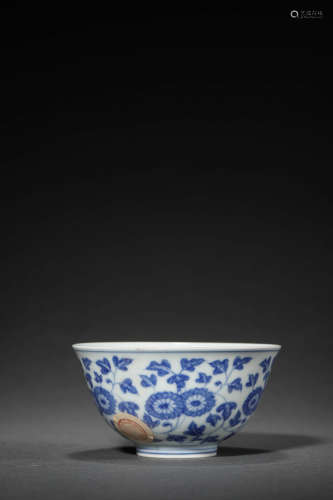 A Blue and White Twining Flowers Pattern Porcelain Cup
