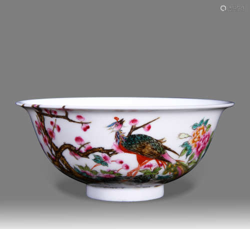 A Falangcai Flower And Bird Bowl
