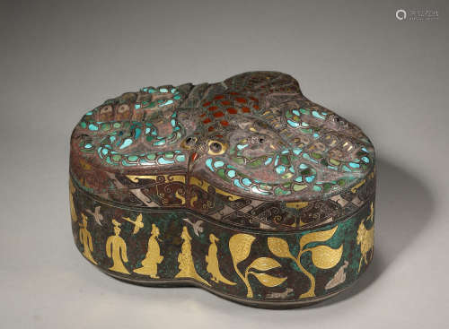 A Gold And Silver Inlaid Bronze Eagle Figure Box And Cover