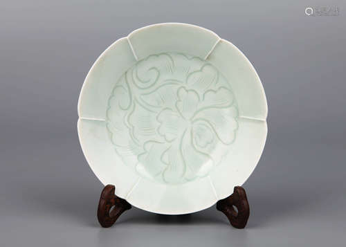 A Hutian Celadon Floral Lobed Plate