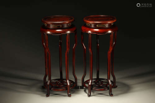 A PAIR OF HUANGHUALI STANDS