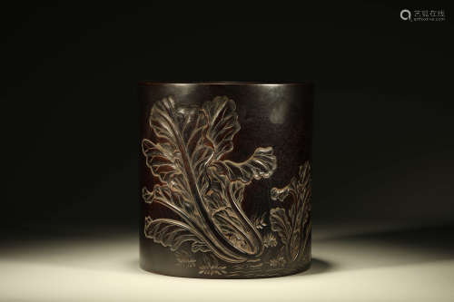 A CARVED ZITAN CABBAGE BRUSH POT