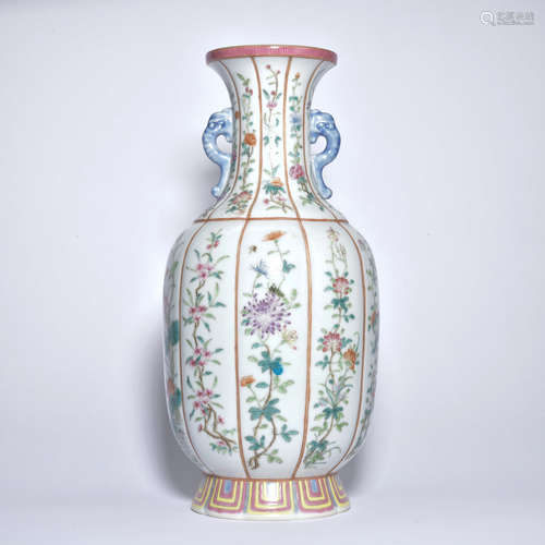 FAMILLE ROSE FLORAL VASE