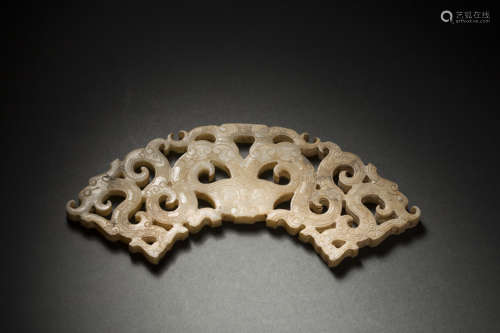 ARCHAIC JADE CARVING