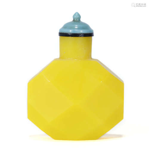 YELLOW GLASSWARE FACETED SNUFF BOTTLE