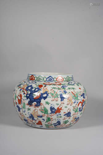 A BLUE AND WHITE WUCAI JAR