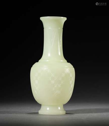 JADE VASE