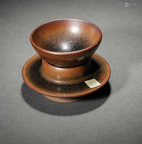 JIAN TEA BOWL WITH A STAND