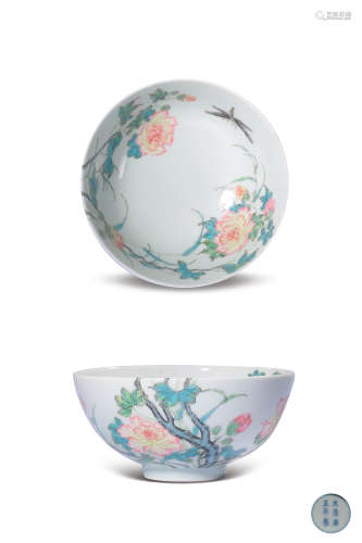 A FAMILLE-ROSE ‘FLOWER’BOWL,MAKE AND PERIOD OF YONGZHENG