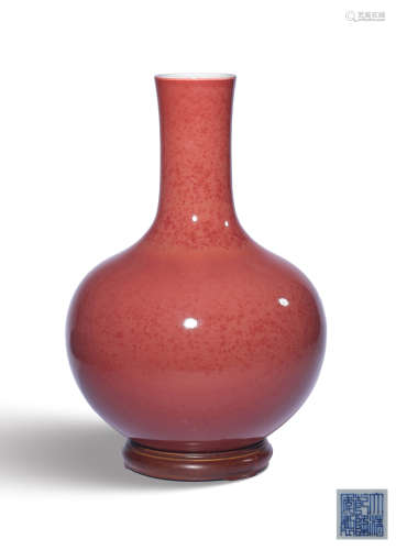 A PEACHBLOOM-GLAZED VASE,MARK AND PERIOD OF QIANLONG