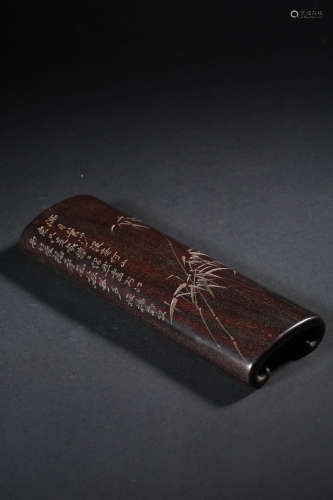 A CARVED ROSEWOOD WRISTREST,QING DYNASTY