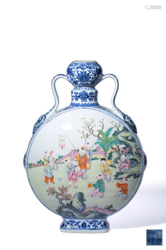 A BLUE AND WHITE FAMILLE-ROSE MOONFLASK,MARK AND PERIOD OF Q...