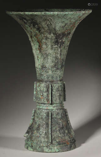 A BRONZE RITUAL BEAKER VASE