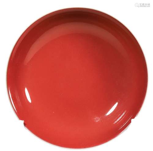 A RED GLAZE PLATE