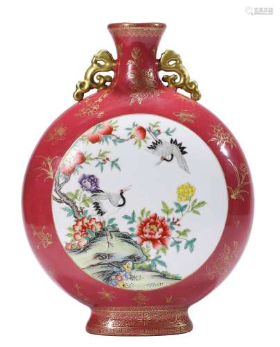 A FAMILLE ROSE GILT-DECORATED MOONFLASK