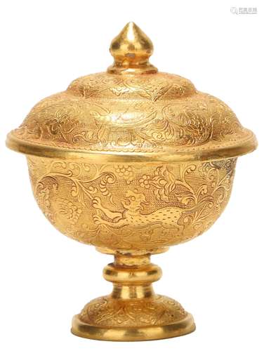 A GILT-BRONZE INTERLOCKING LOTUS BEAST STEM CUP