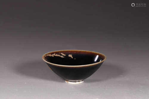 A DIN BLACK-GLAZED BOWL