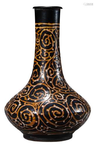 A JIZHOU BOTTLE VASE