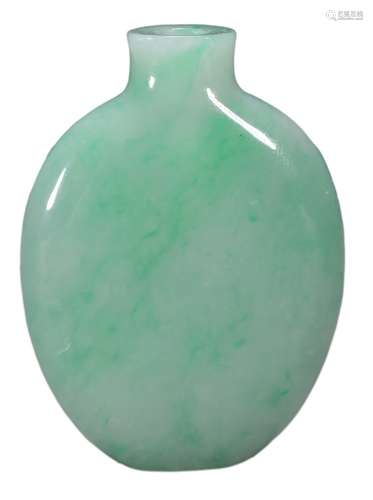 A JADEITE SNUFF BOTTLE