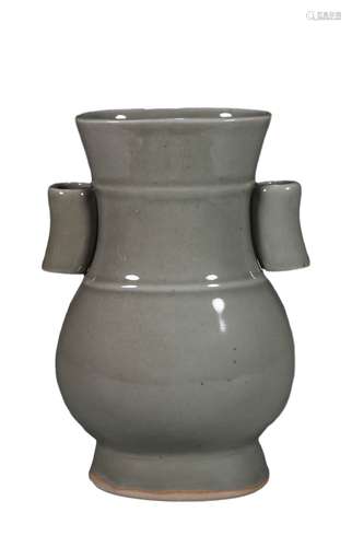 A LONGQUAN CELADON ARROW VASE