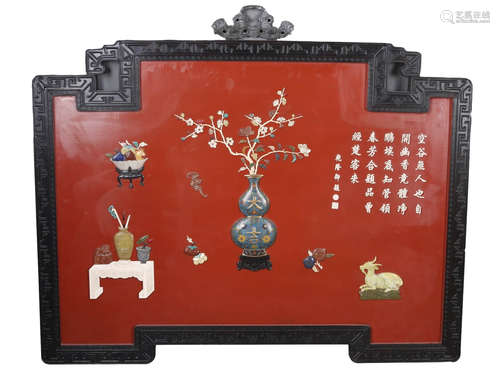 A RED-GROUND HARD STONE- INLAID ANTIQUES HANGING PANEL