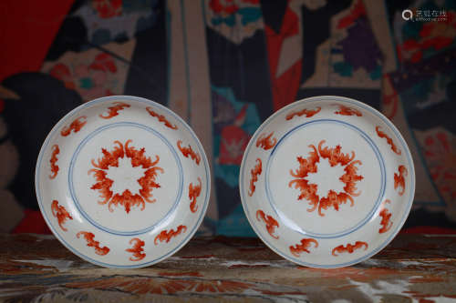 A PAIR OF IRON-RED BAT DISHES
