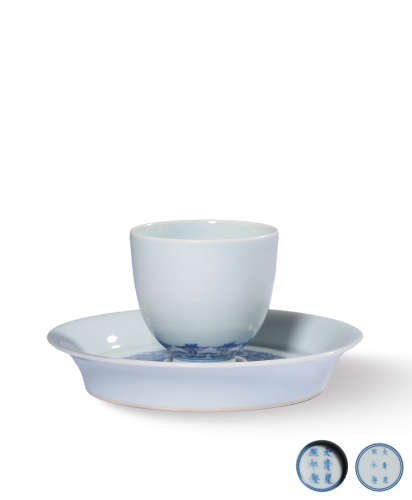 A GROUD OF BLUE AND WHITE DISH,MARK AND PERIOD OF KANGXI