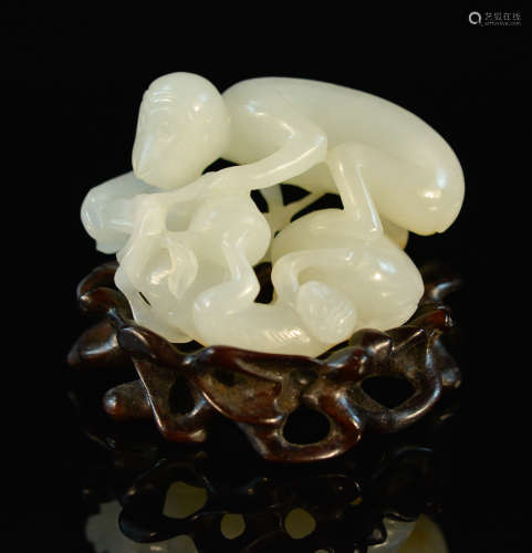 Chinese White Jade Carving of Two Monkey