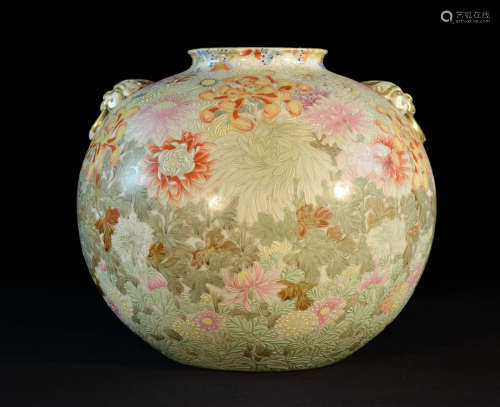Japanese Studio Porcelain Vase with Milifloral Motif