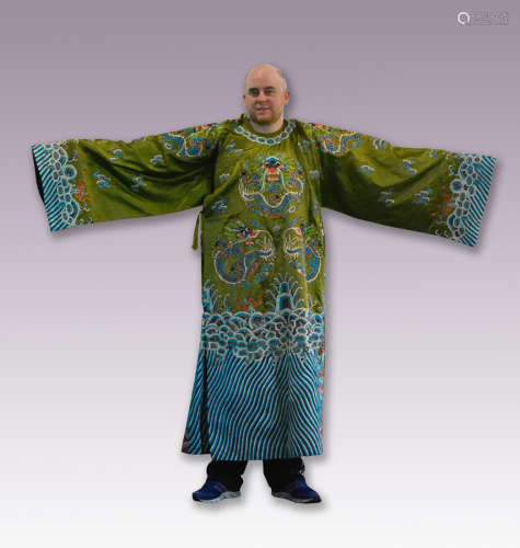 Chinese Embroidery Robe with Dragon Motif