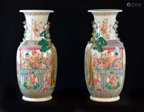 Pair Chinese Famille Rose Porcelain Blauster Vases