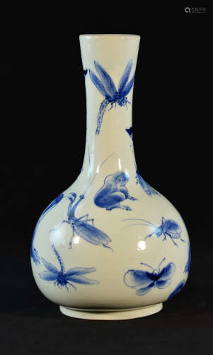 Chinese Blue White Porcelain Vase with Frog and Insect