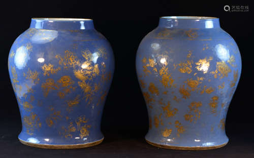 Pair Large Chinese Blue Porcelain Jar with Dargon Scene