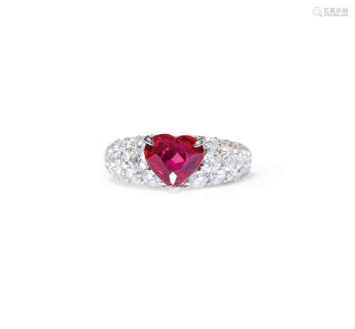 无烧-Pt900红宝石钻石戒指
