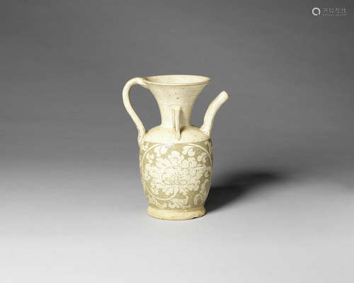 A Cizhou slip-decorated ewer.  Song Dynasty