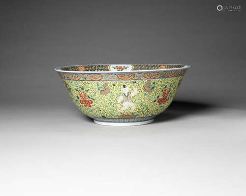 A large yellow-ground famille verte bowl.  19th/20th century