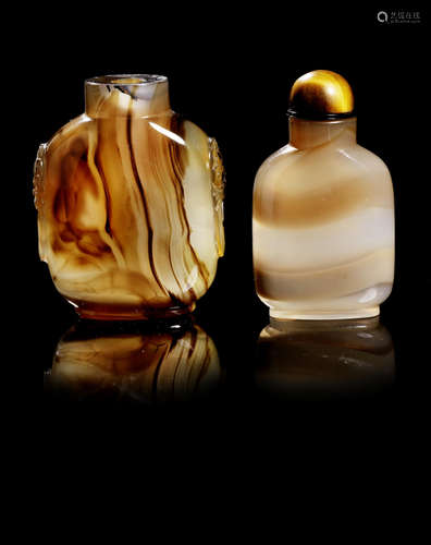 A banded agate snuff bottle.  19th century