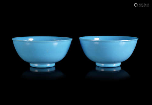 A pair of opaque turquoise glass bowls.  Late Qing Dynasty