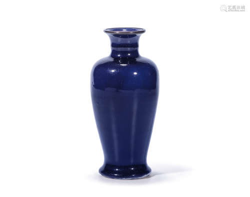 清中期 茄皮紫釉小弦纹瓶